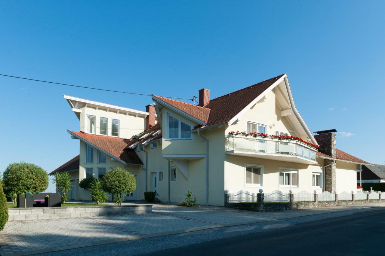 Appartement Schober Kukmirn Exterior photo